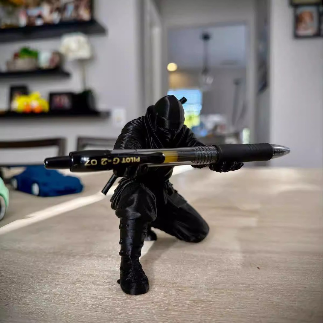Stationery - Portapenne Ninja Stampato in 3D, Supporto